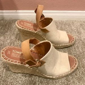 Toms Wedges!